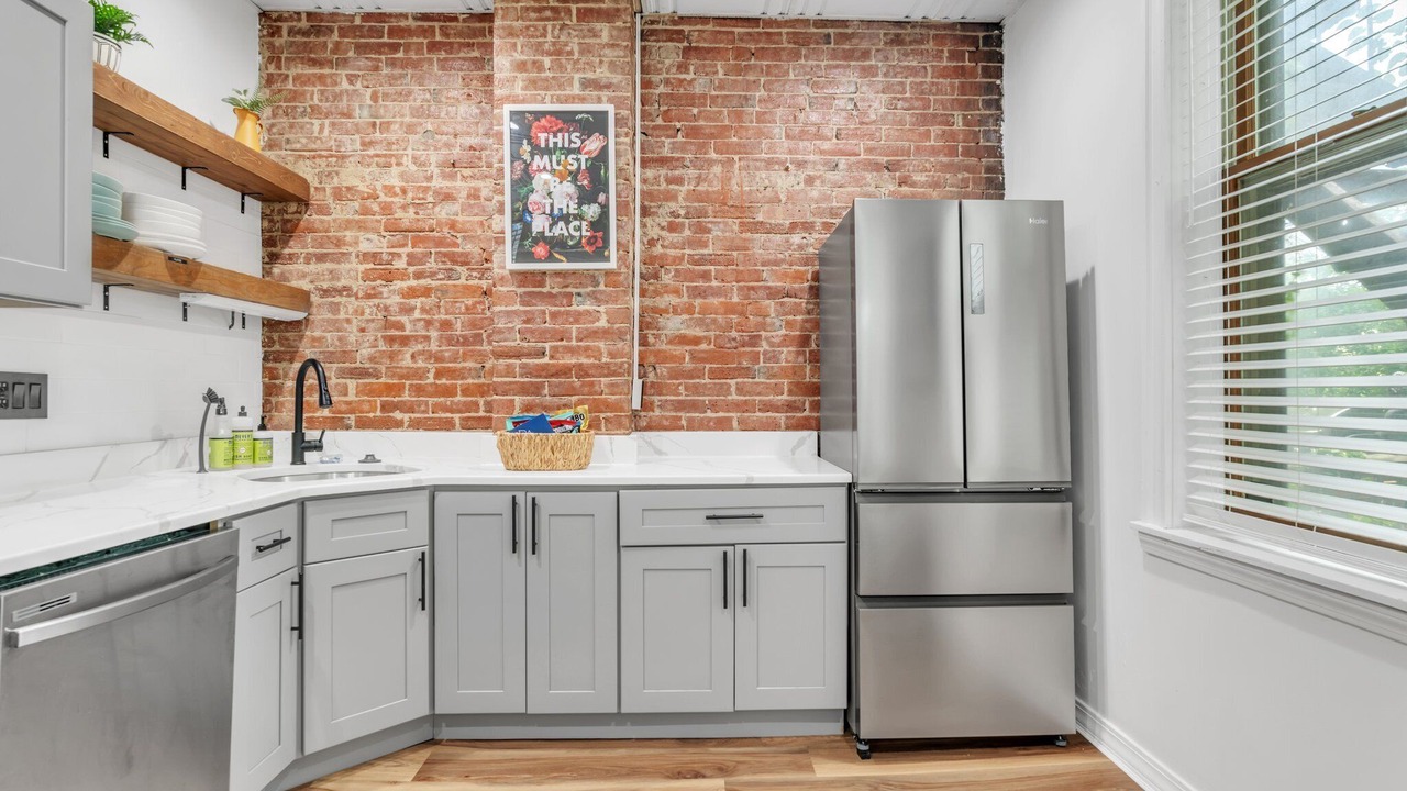 Photo of Kitchen in Metro Center