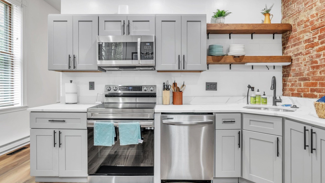 Photo of Kitchen in Metro Center