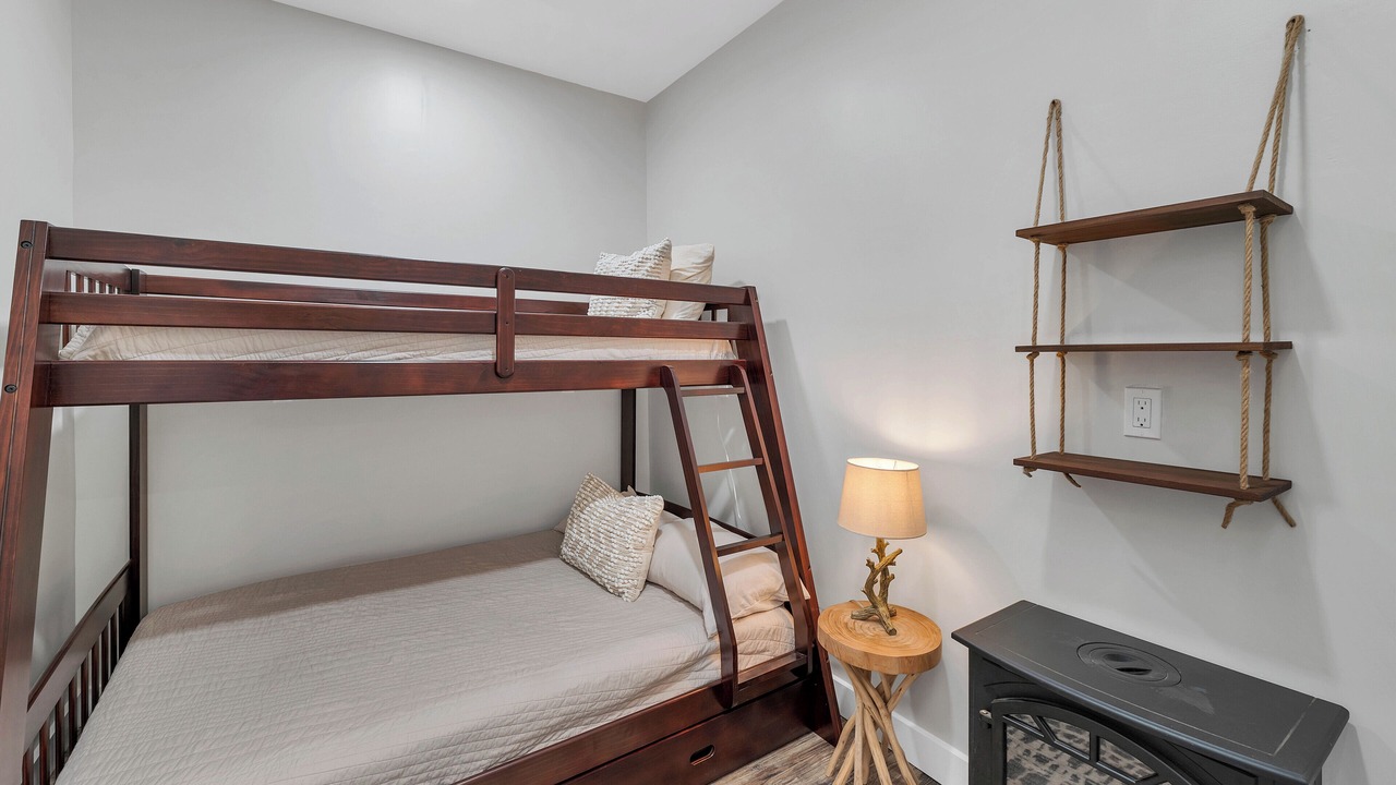 Photo of Bedroom in East Wakefield
