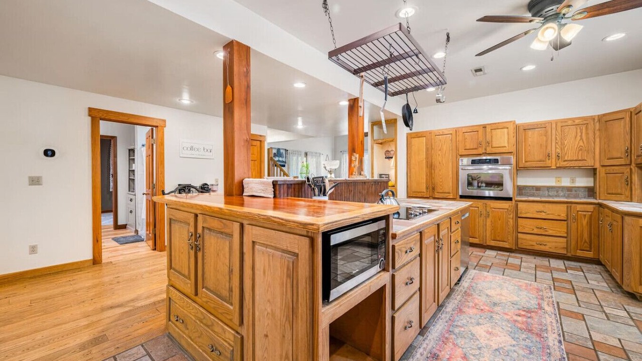 Photo of Kitchen in Gnaw Bone