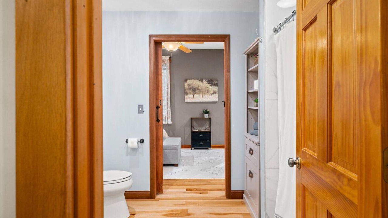 Photo of Bathroom in Gnaw Bone