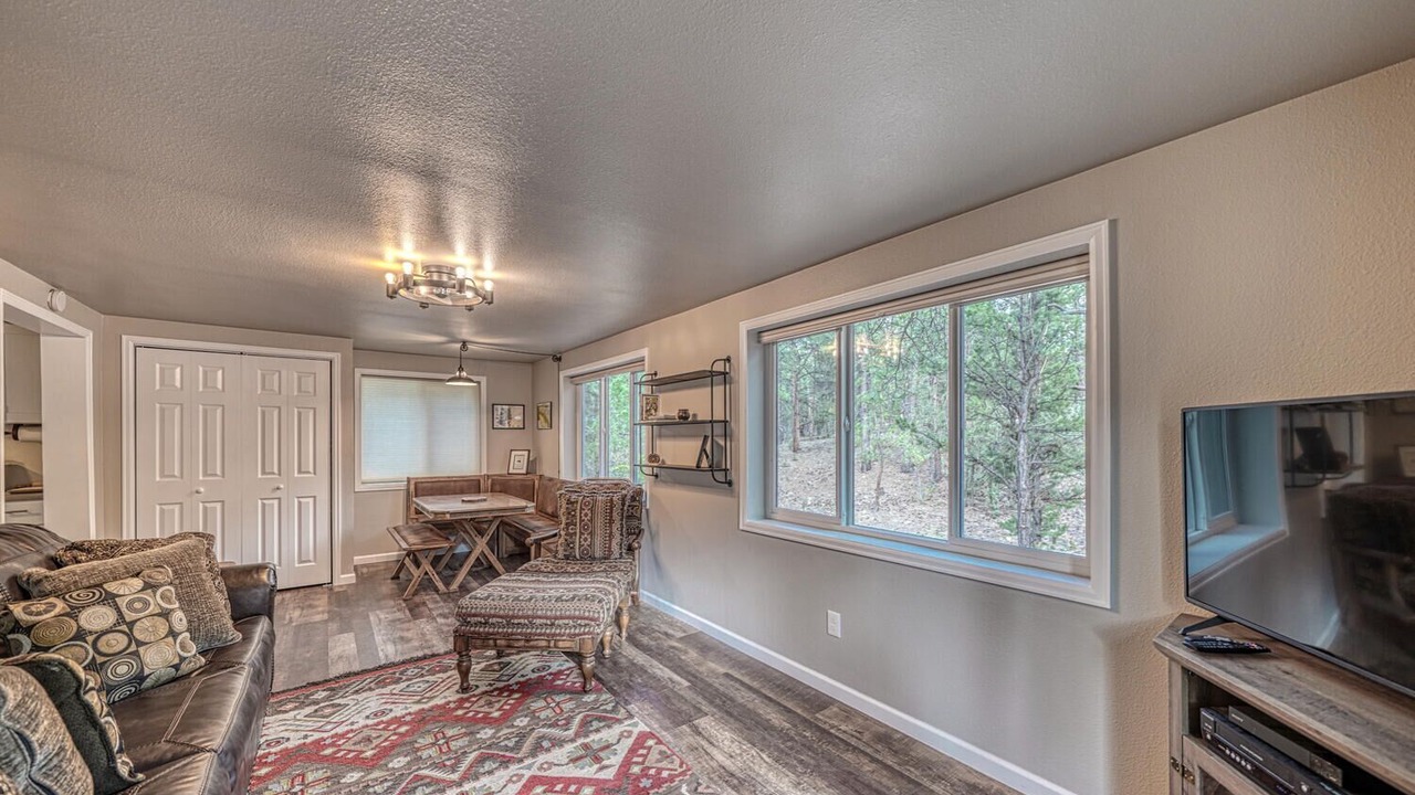 Photo of Livingroom in Howard