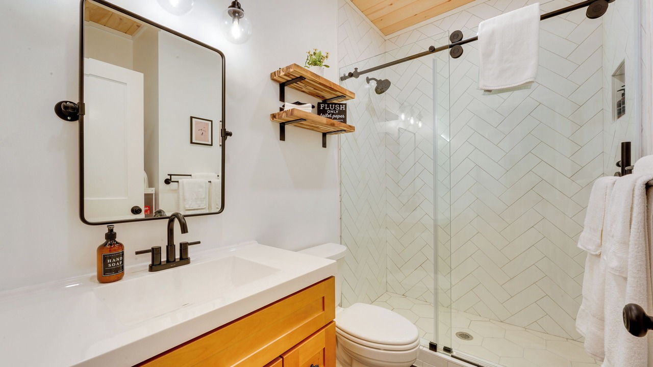 Photo of Bathroom in North Pole