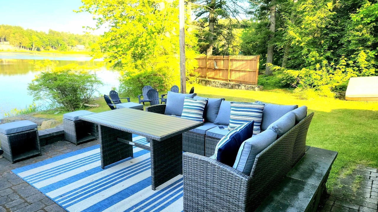 Photo of Outdoor in Orange