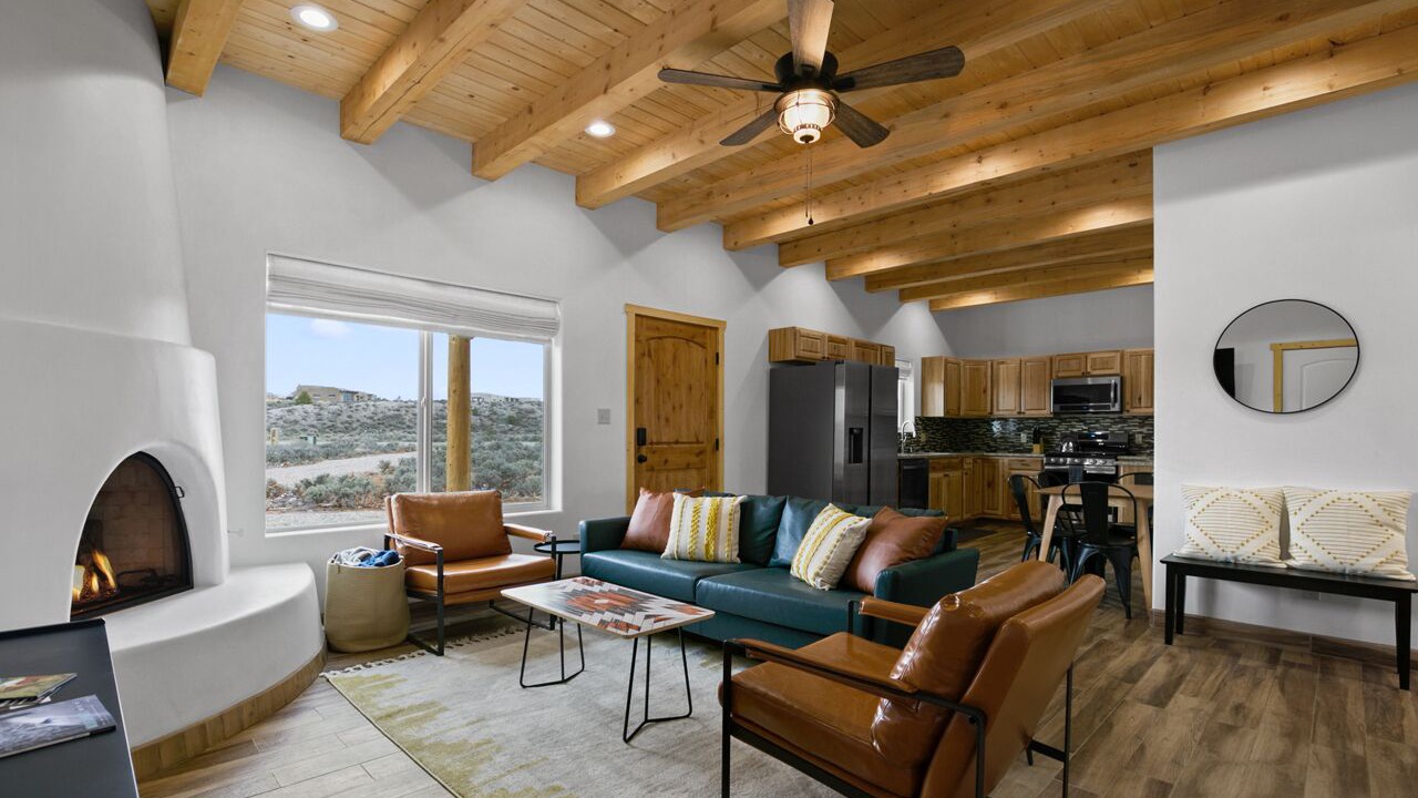 Photo of Livingroom in Taos