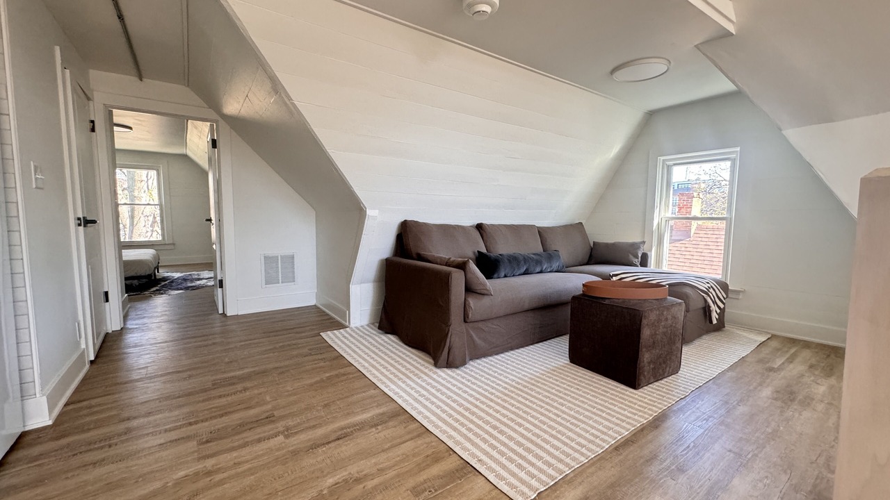 Photo of Livingroom in Midtown