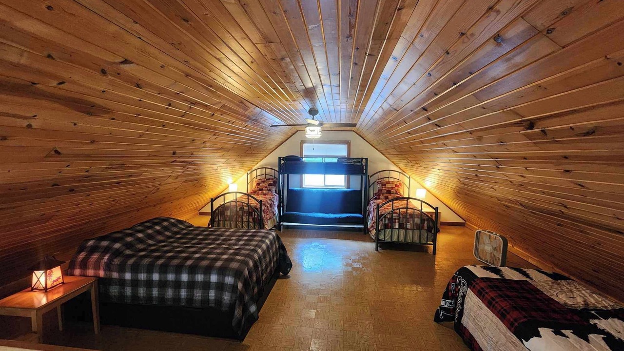 Photo of Bedroom in Tainter Lake
