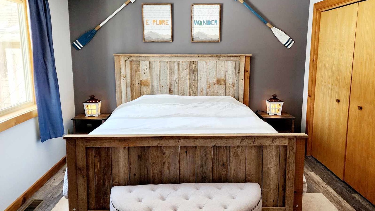 Photo of Bedroom in Tainter Lake