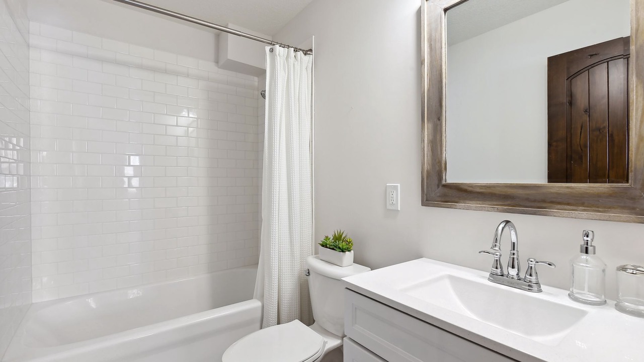 Photo of Bathroom in Navarre