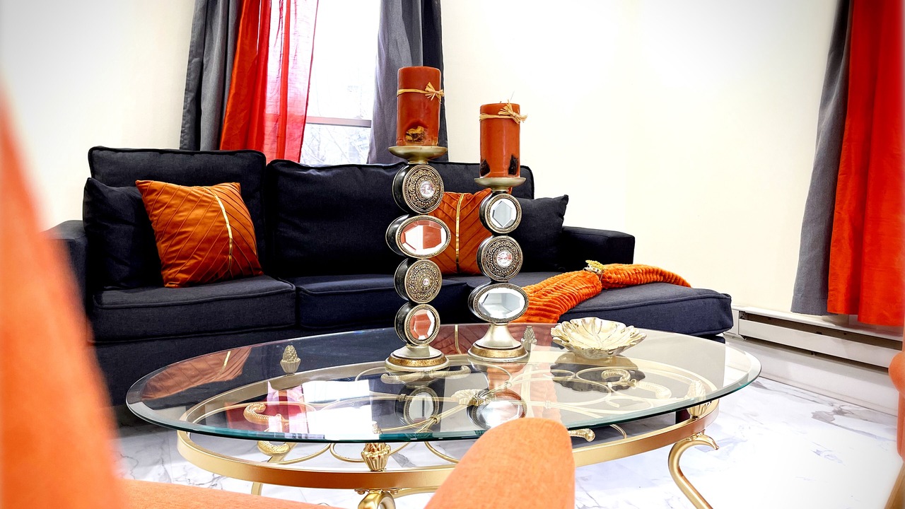 Photo of Livingroom in Utica