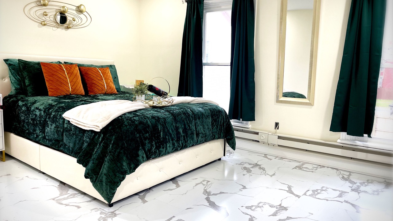 Photo of Bedroom in Utica
