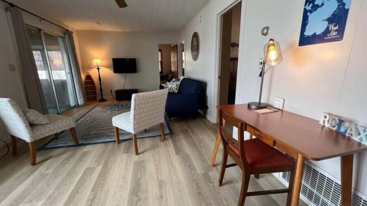 Photo of Livingroom in Detroit Lakes