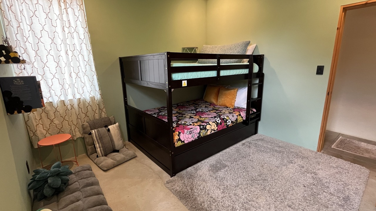 Photo of Bedroom in Valdez