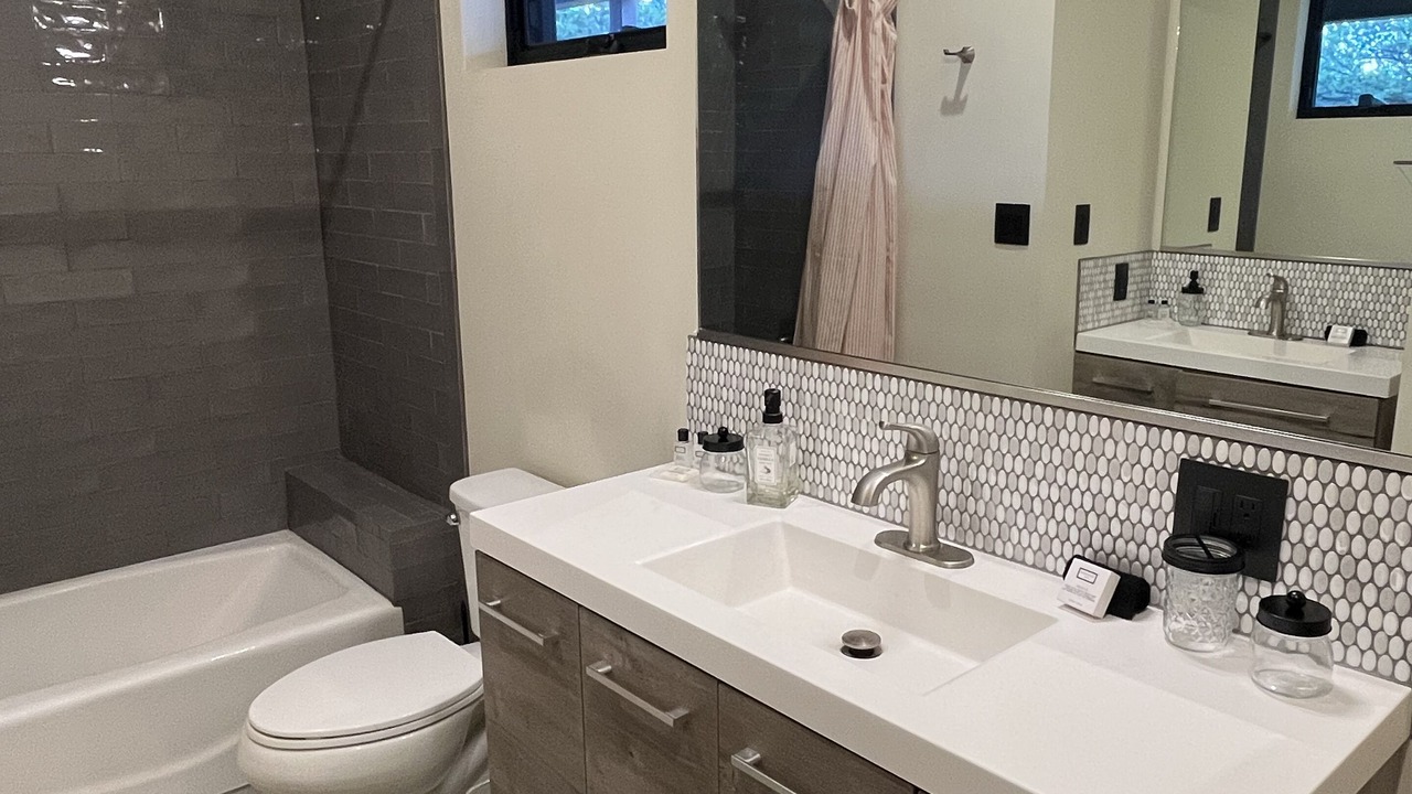 Photo of Bathroom in Valdez