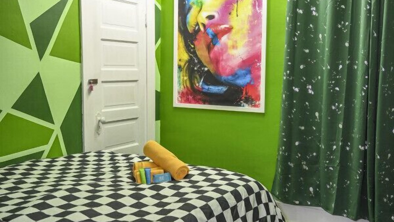 Photo of Bedroom in East Cleveland
