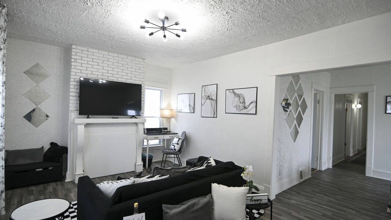 Photo of Livingroom in East Cleveland