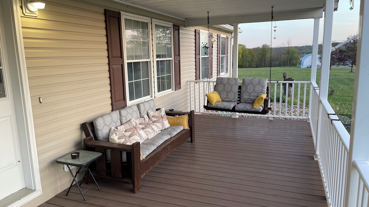 Photo of Patio Balcony in Bretz