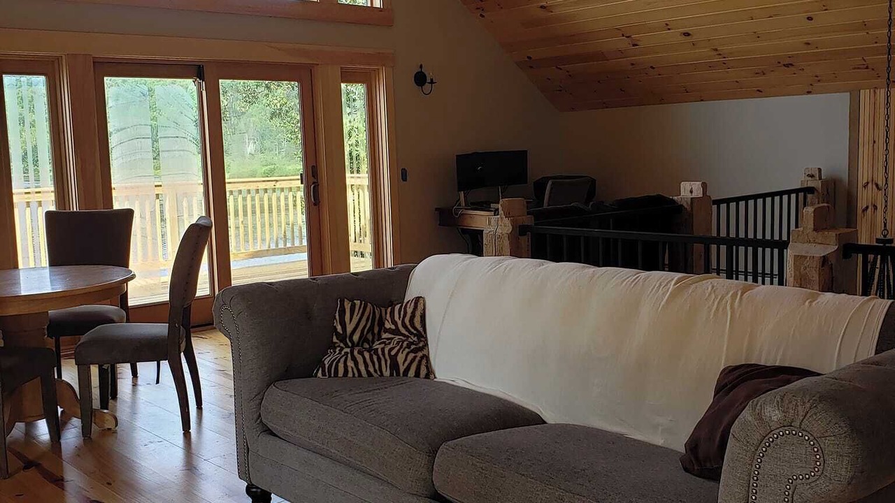 Photo of Livingroom in Lunenburg