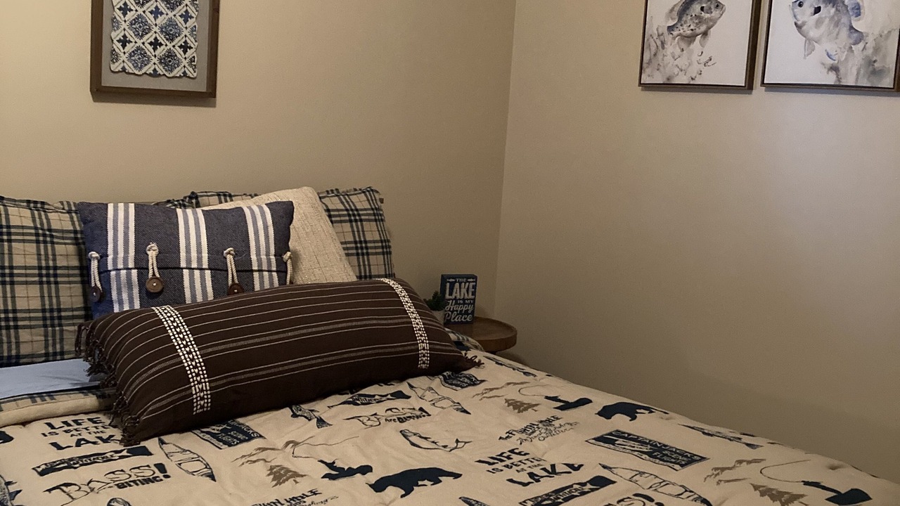 Photo of Bedroom in Brier Hill