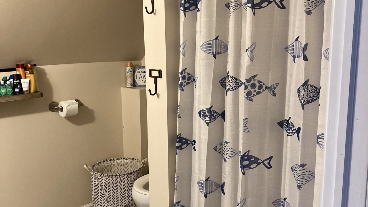 Photo of Bathroom in Brier Hill