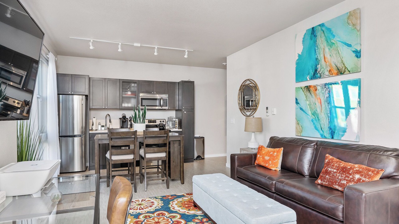 Photo of Livingroom in East Harriet