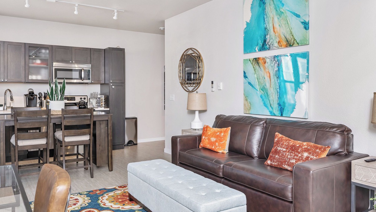 Photo of Livingroom in East Harriet