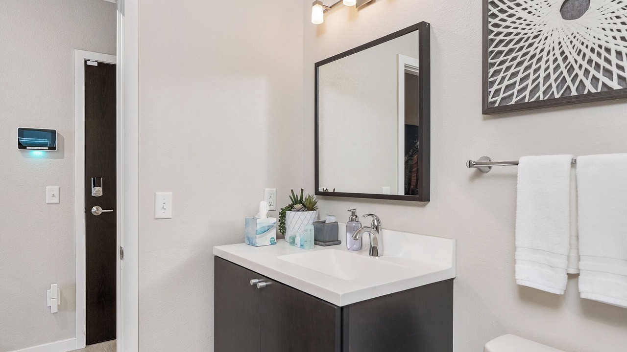 Photo of Bathroom in East Harriet
