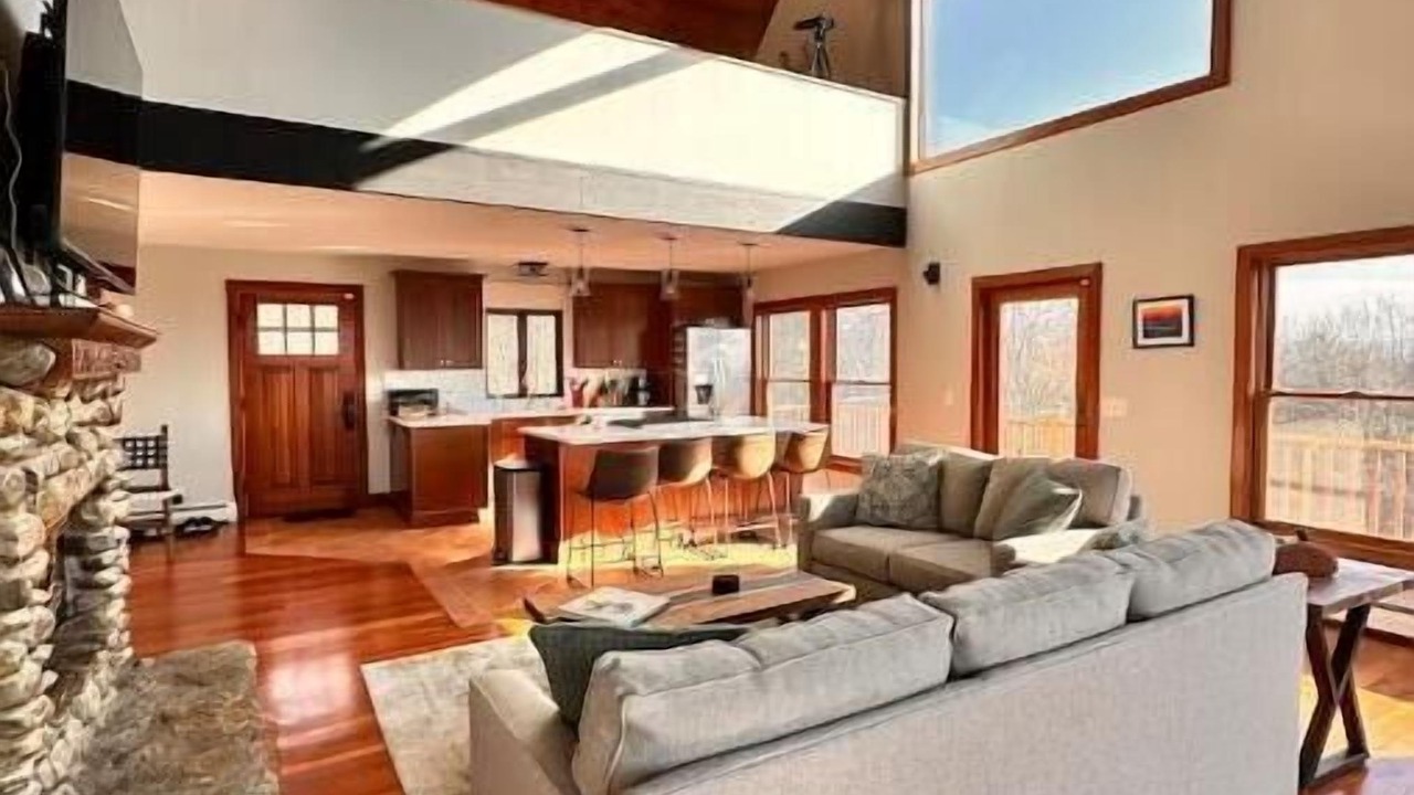 Photo of Livingroom in Canaan