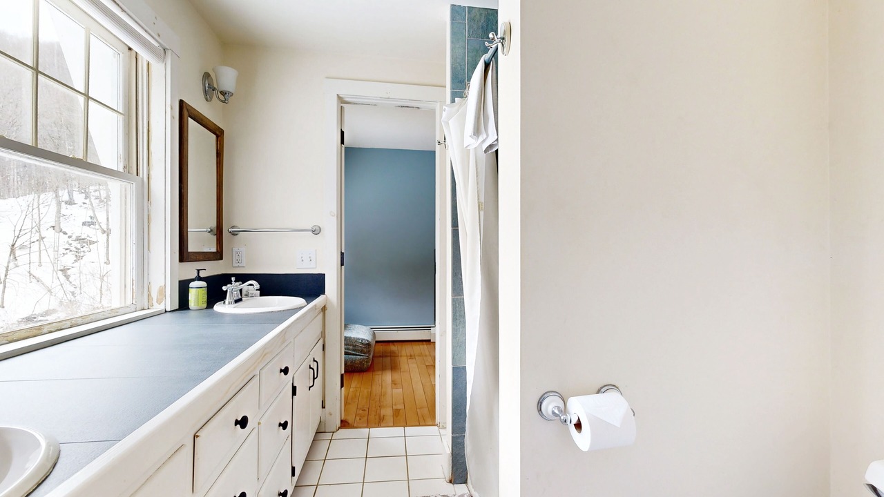 Photo of Bathroom in Barnard