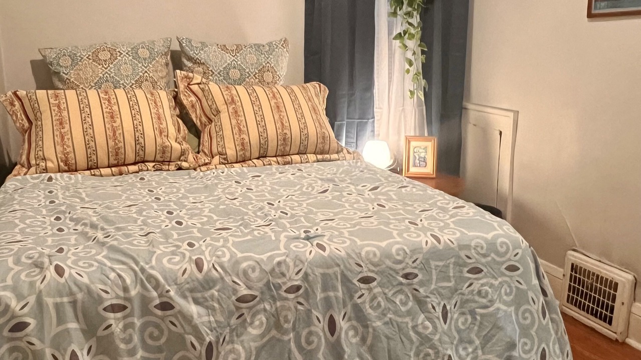 Photo of Bedroom in Summit - University