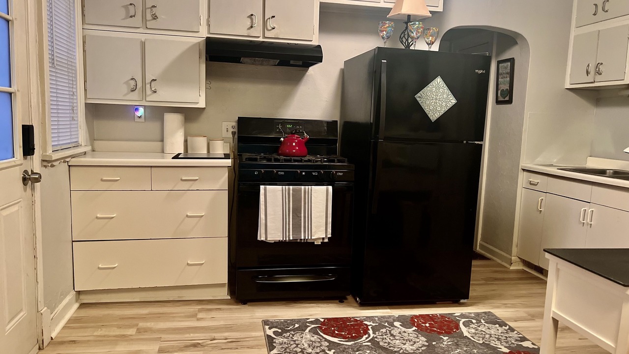 Photo of Kitchen in Summit - University