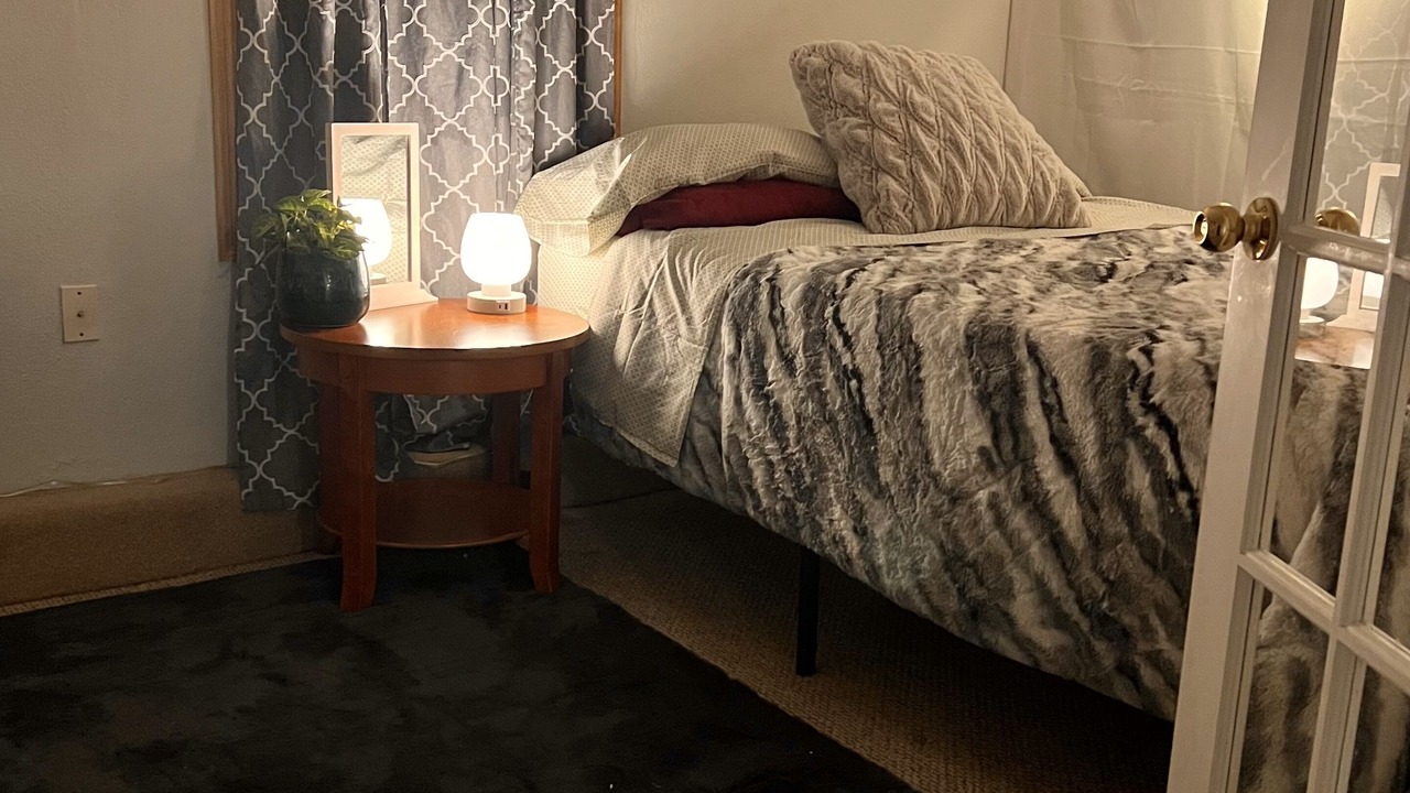Photo of Bedroom in Summit - University