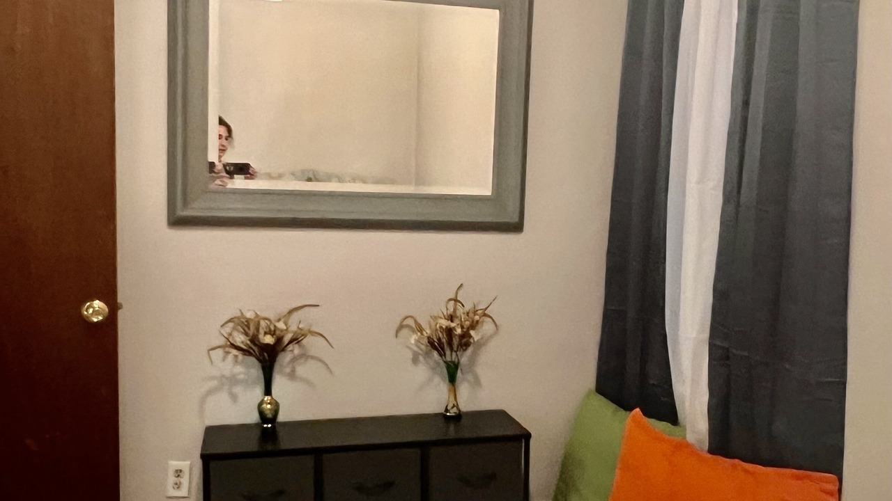 Photo of Bedroom in Summit - University