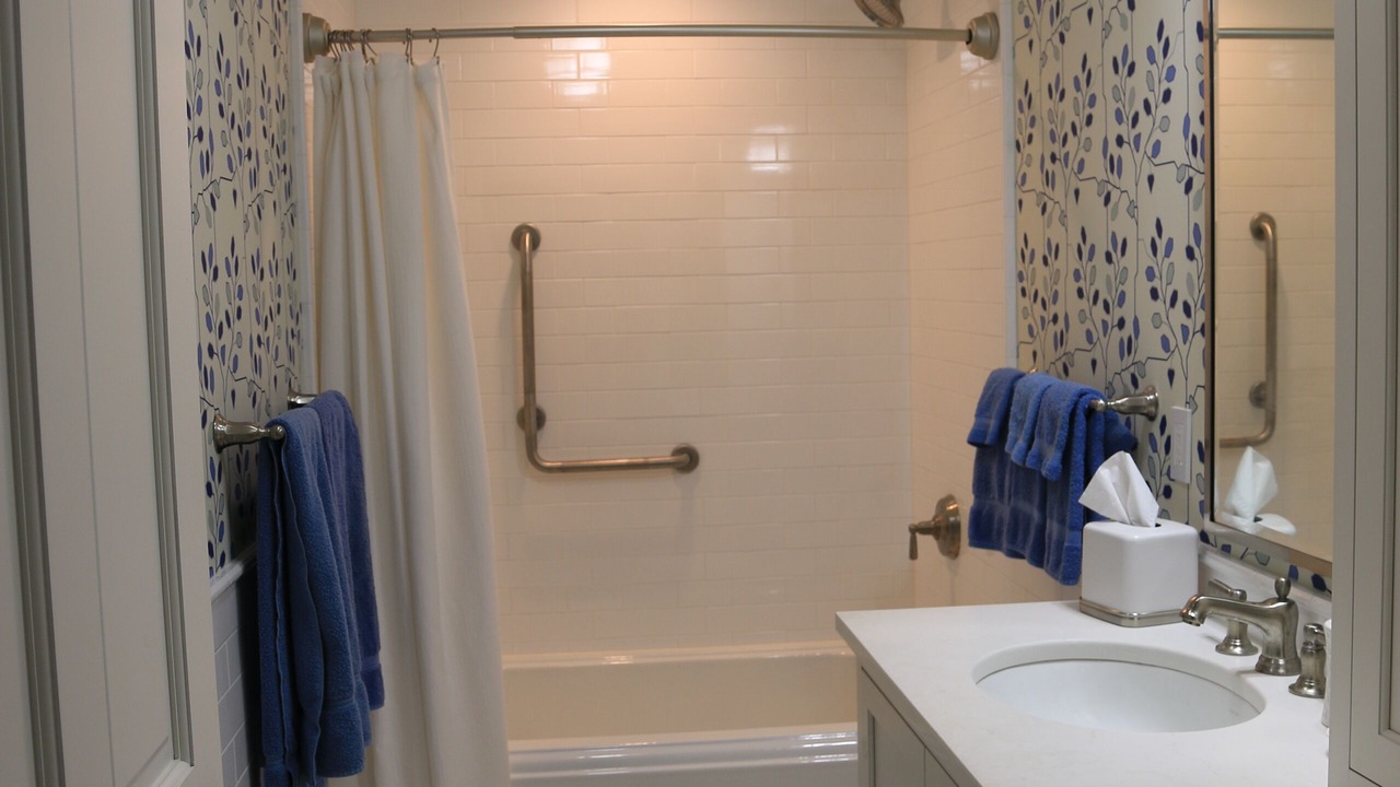 Photo of Bathroom in Grenell