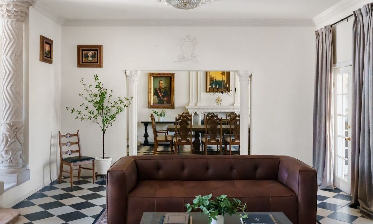 Photo of Livingroom in Southeast Heights