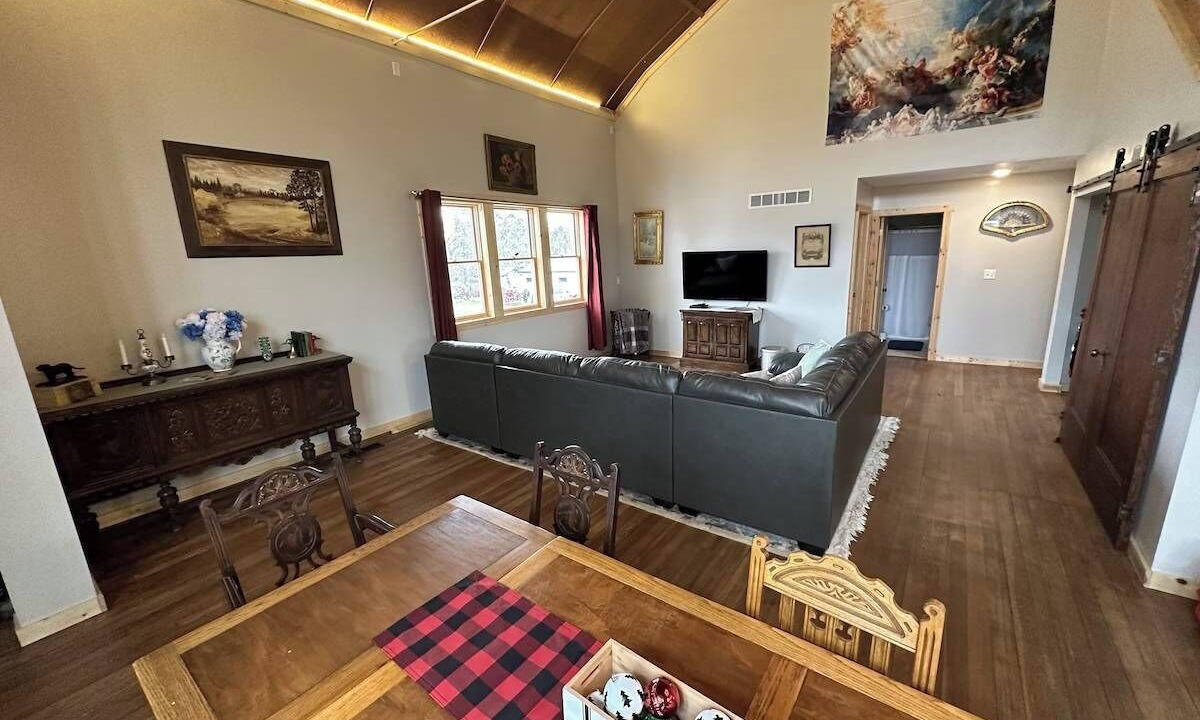 Photo of Bedroom in Markville
