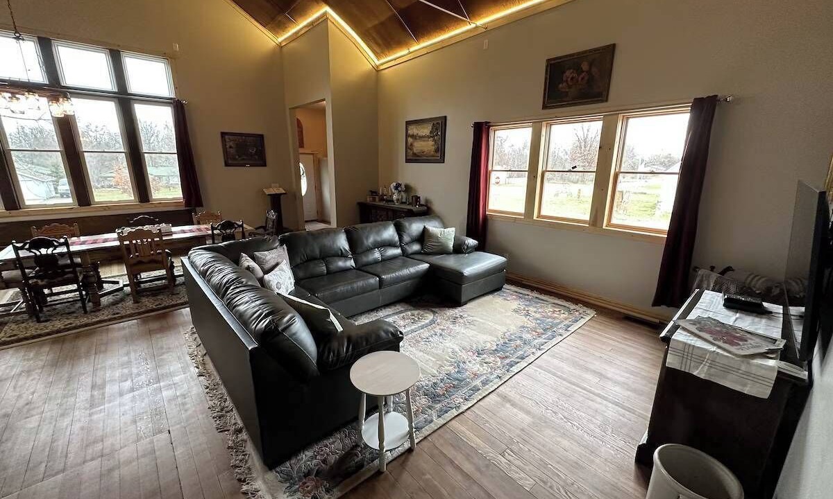 Photo of Livingroom in Markville
