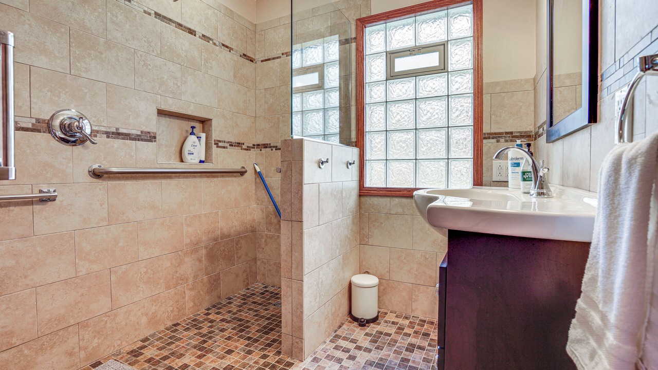 Photo of Bathroom in West Seventh