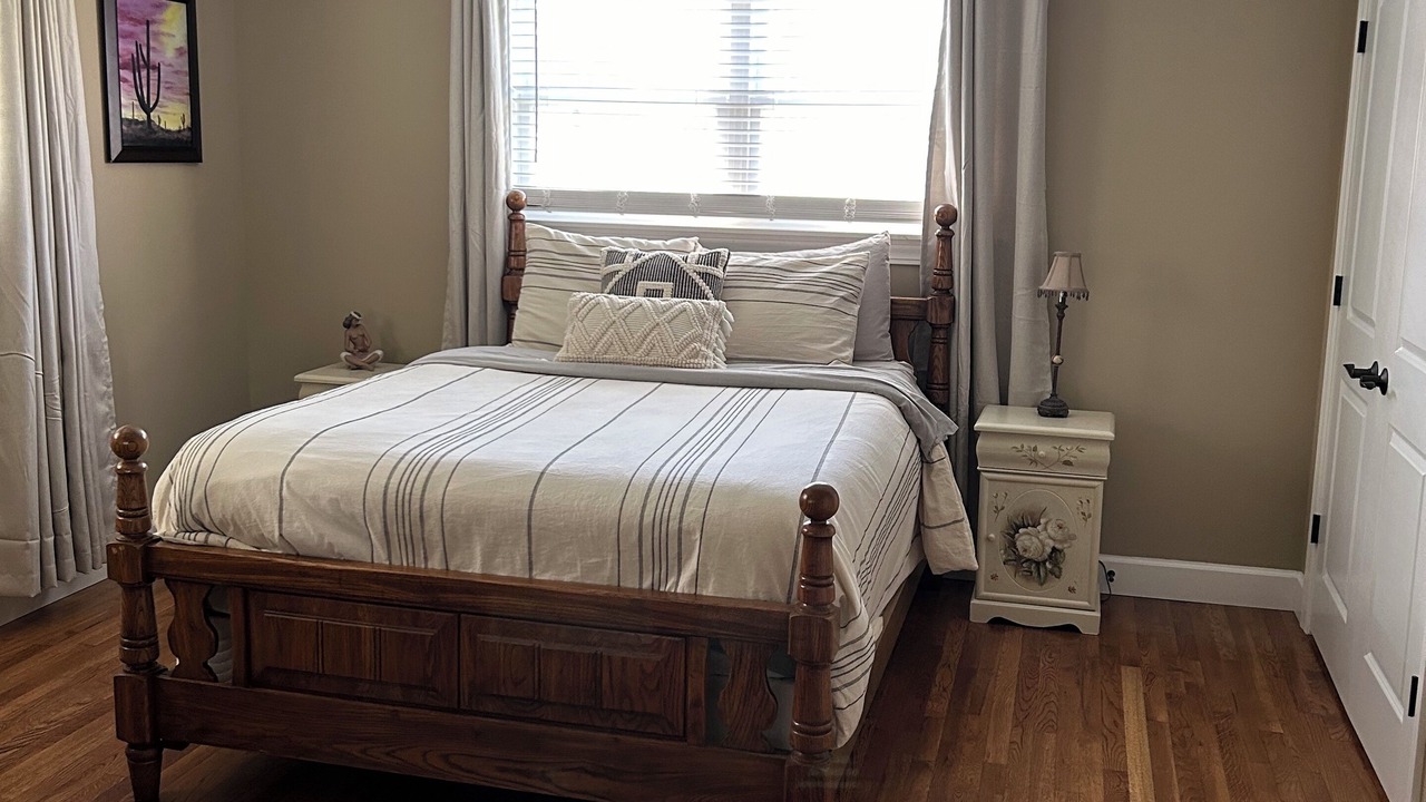 Photo of Bedroom in Saratoga Springs