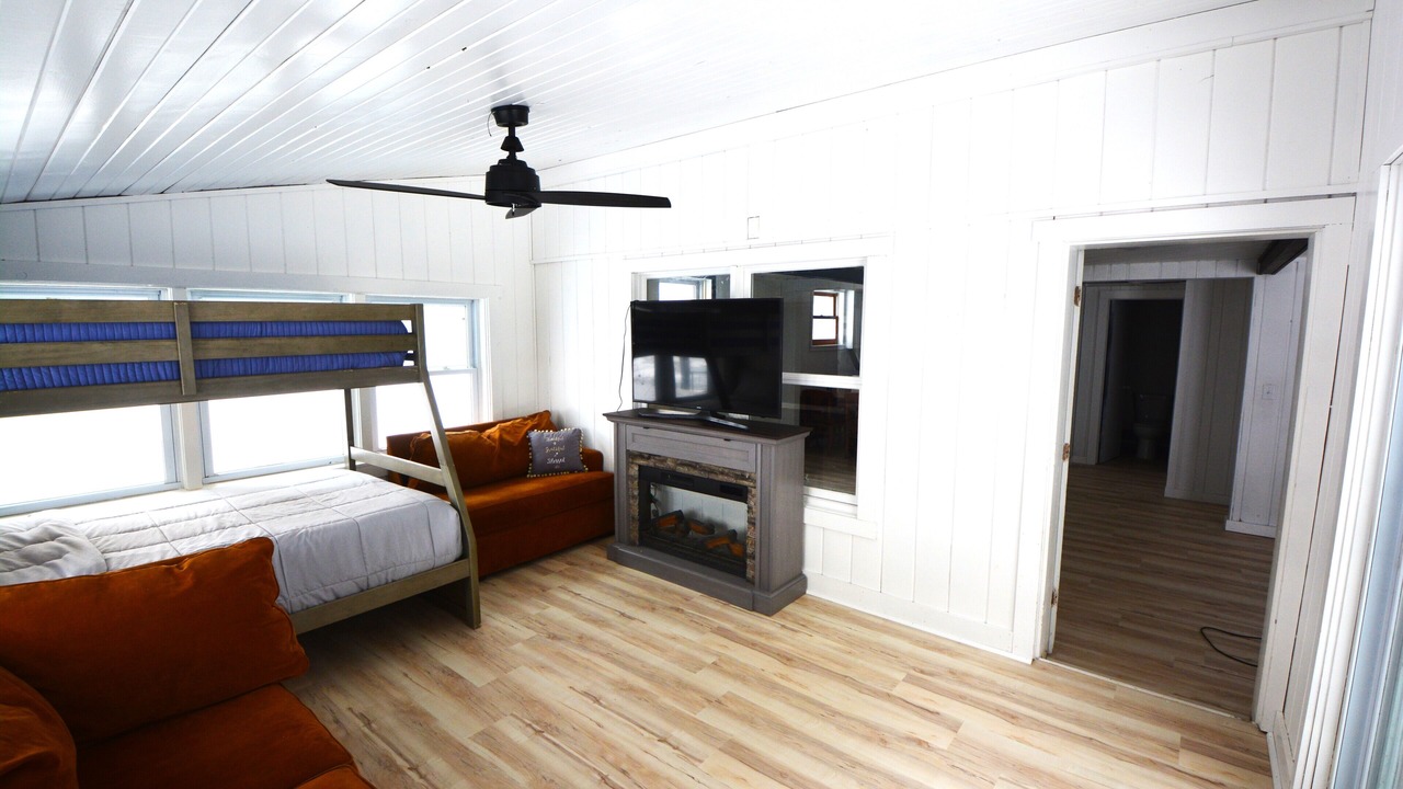 Photo of Bedroom in Pequot Lakes