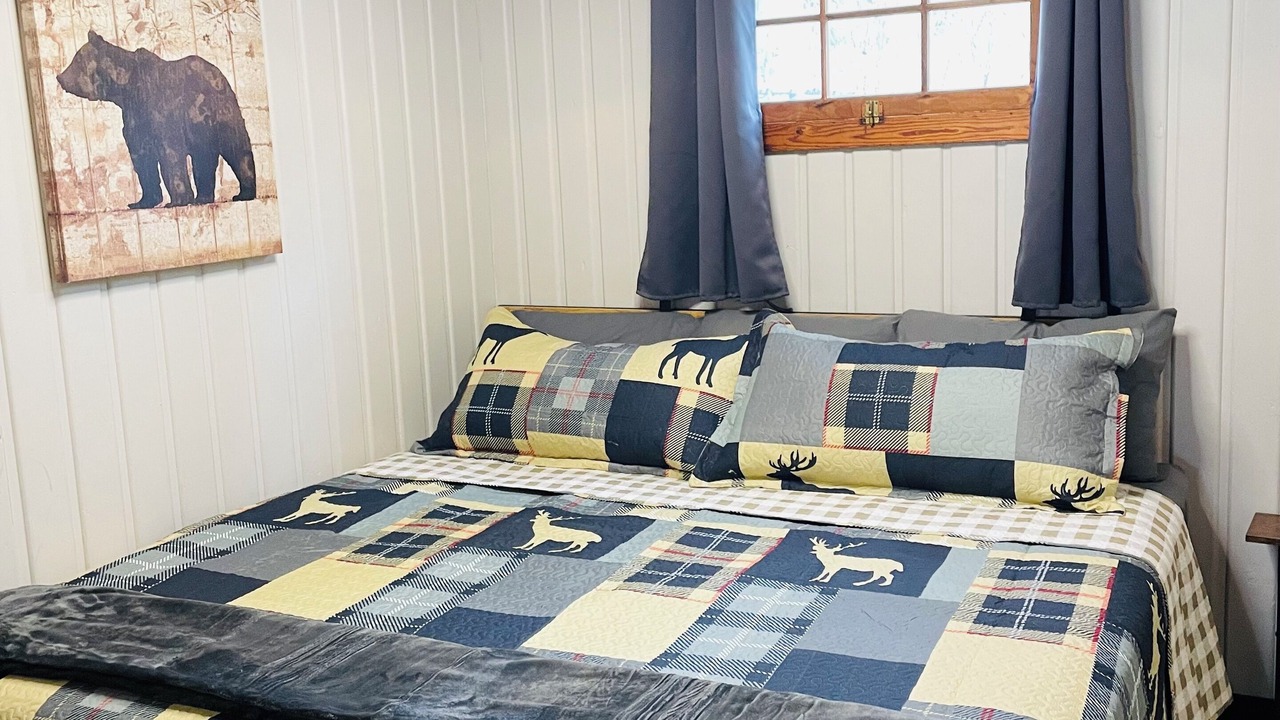 Photo of Bedroom in Spooner