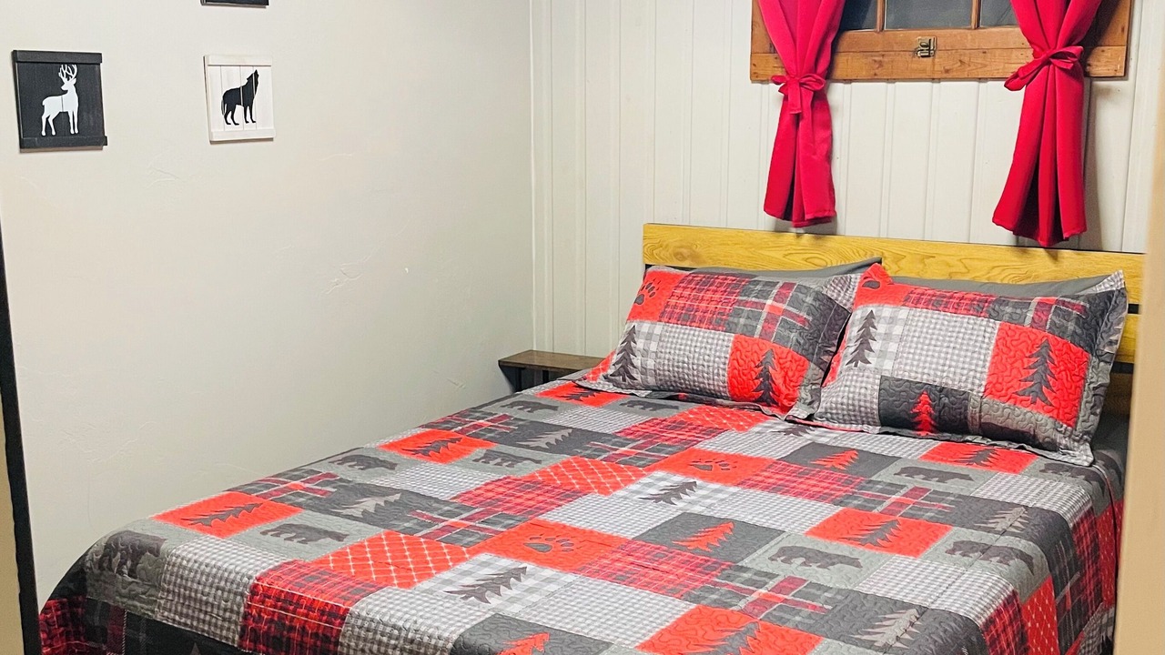 Photo of Bedroom in Spooner