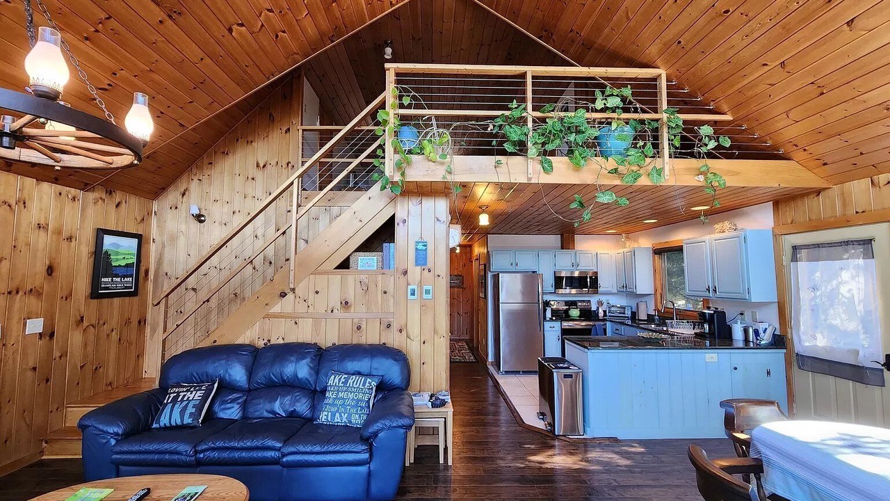 Photo of Livingroom in Willsboro