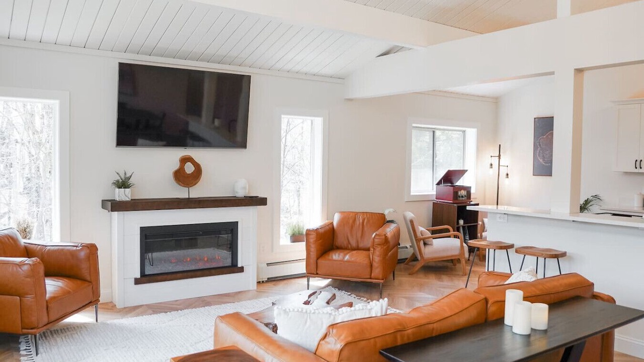 Photo of Livingroom in East Haven  Rutland County