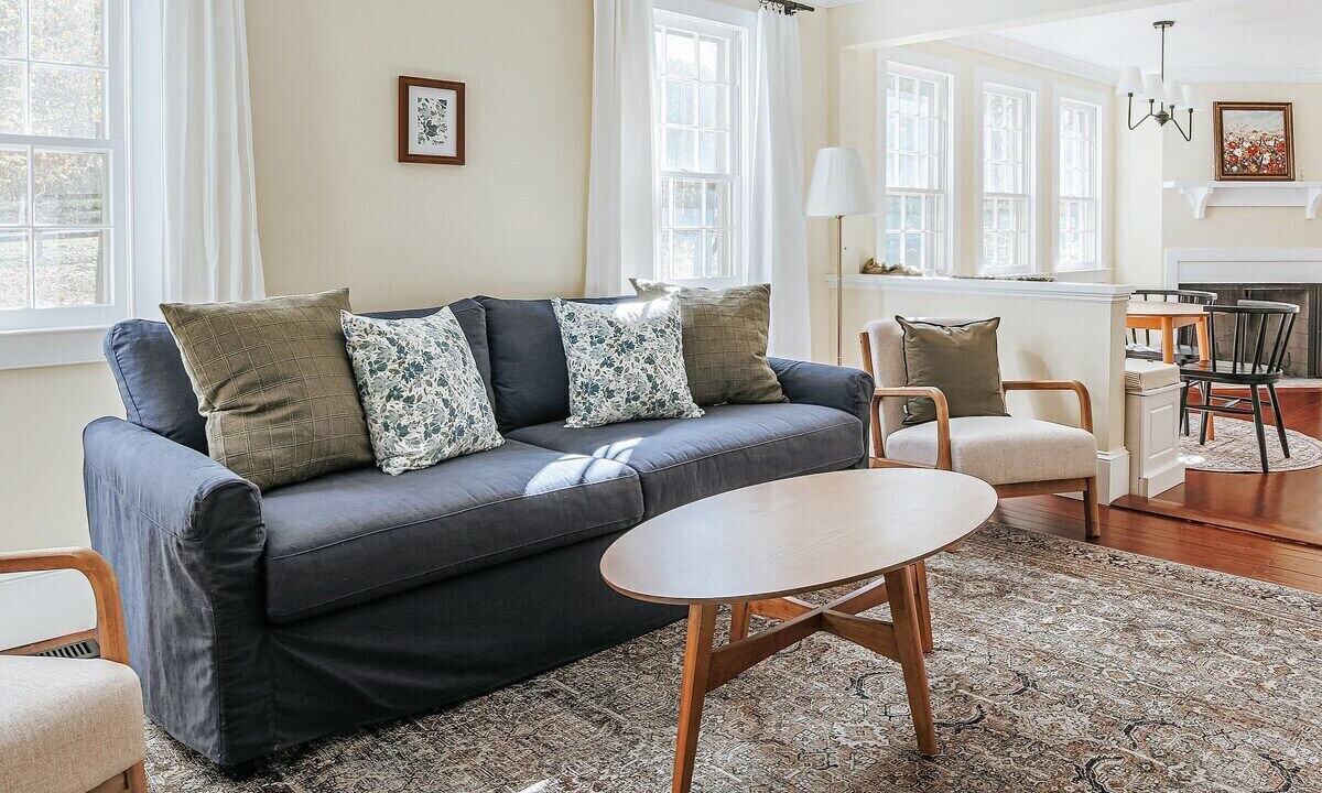 Photo of Livingroom in Rockbridge Baths