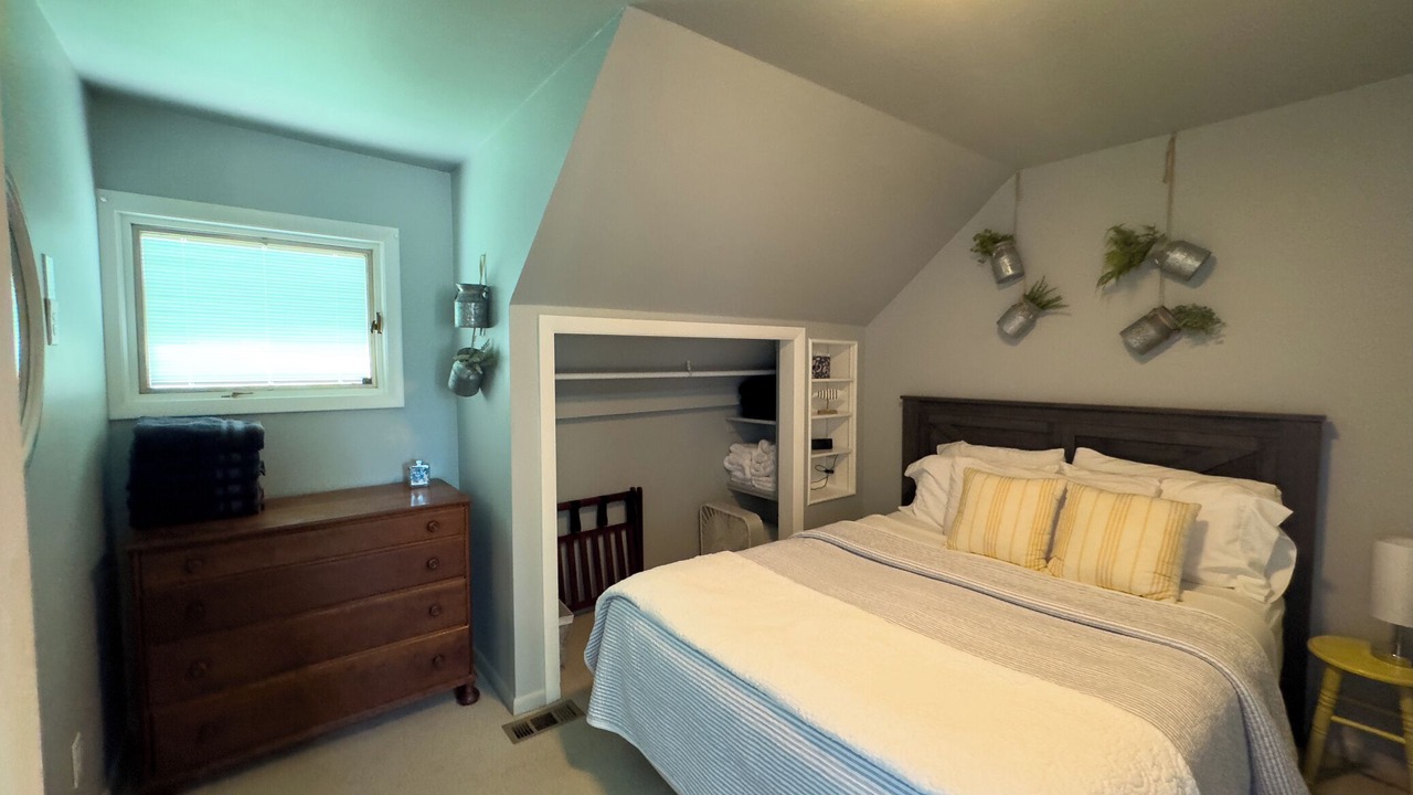 Photo of Bedroom in Malletts Bay