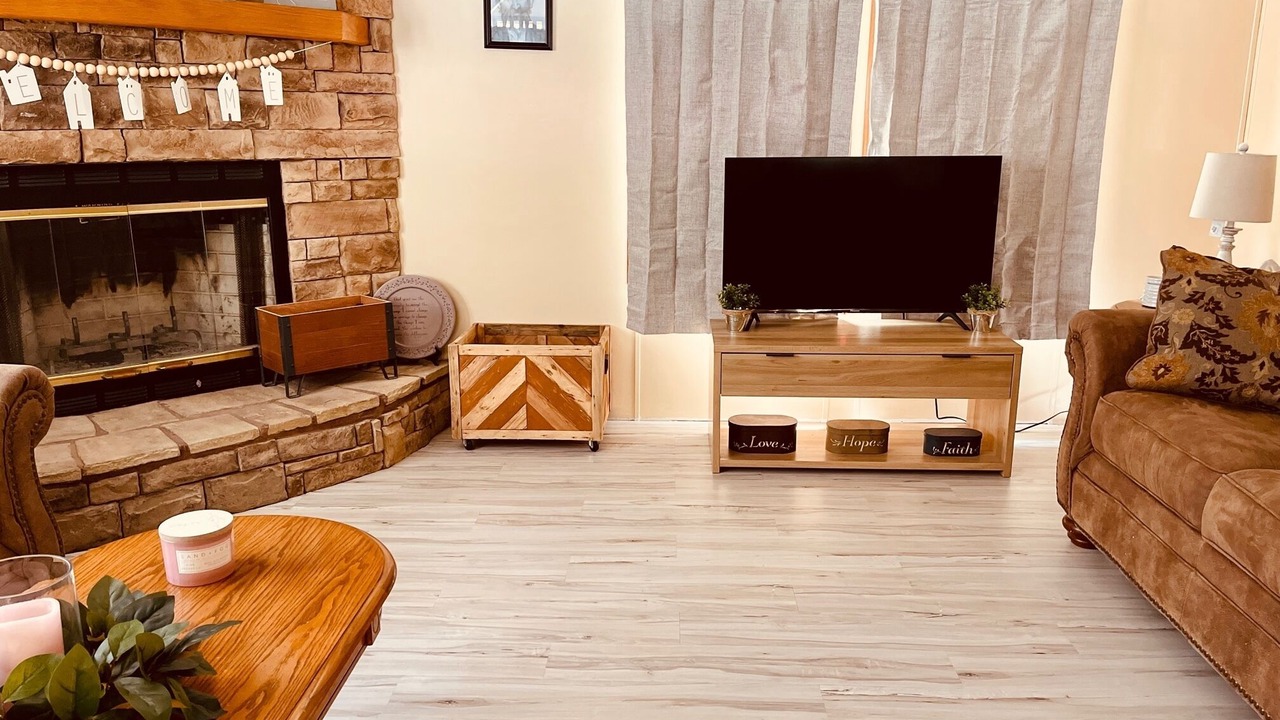 Photo of Livingroom in Meador