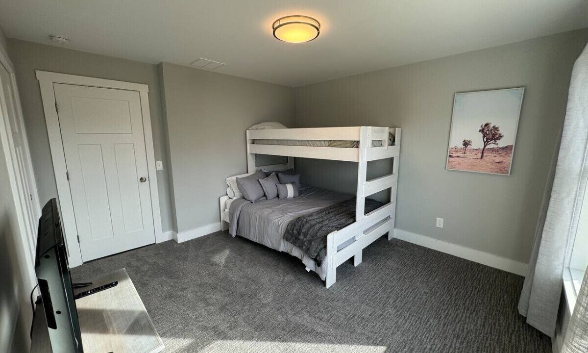 Photo of Bedroom in Wakefield-Peacedale