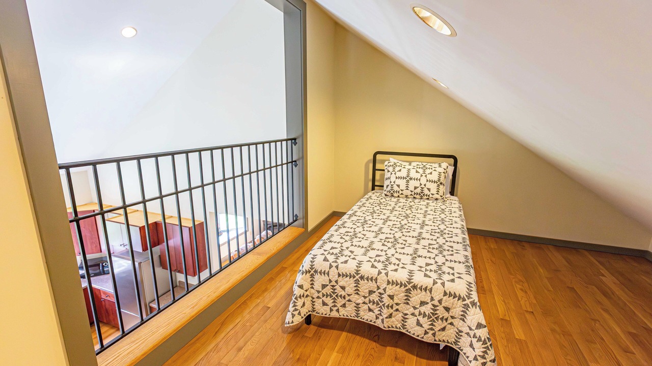 Photo of Bedroom in Arlington