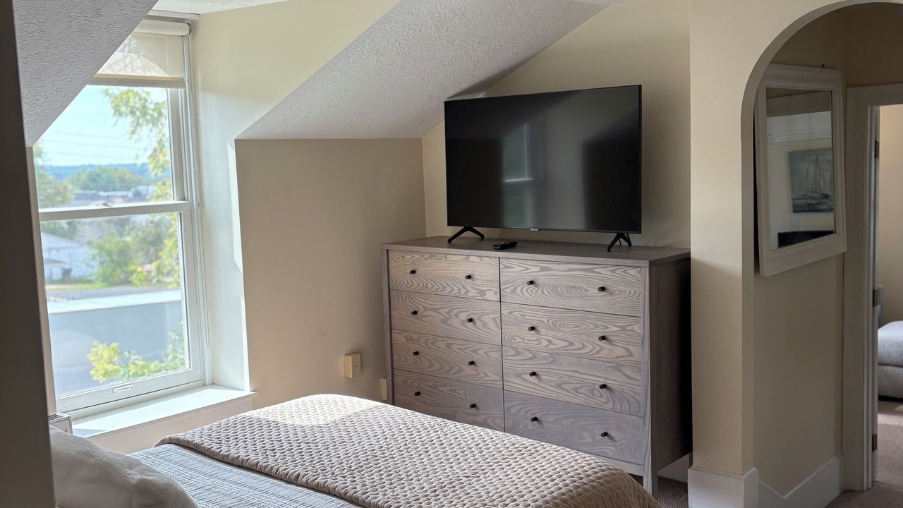 Photo of Bedroom in Hudson